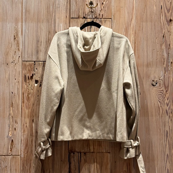 Ready 2 Wear Pullover - Picture 2 of 4